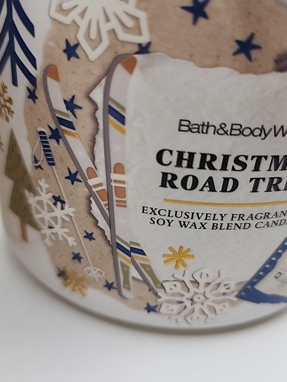 Bath & Body Works Christmas Road Trip Candle -2 -3 wick candles - Picture 3 of 9